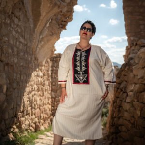 chemise en lin beige tunisienne