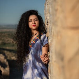 robe lin en bleu brodée tunisienne